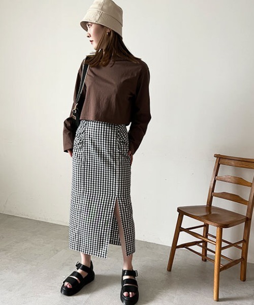 FREE'S MART（フリーズマート）の「【Sシリーズ対応】◆ギャザーディティールフロントスリットナロースカート（スカート・レディース・ホワイト系その他/ブラック/ブラウン系その他・X-SMALL/SMALL/MEDIUM）」の5枚目の写真