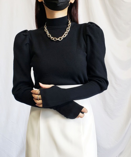 me+em select(ミームセレクト)の「ハイネックタックパフスリーブ指穴ニットトップス(ニット/セーター・レディース・ブラック/ベージュ/レッド・FREE)」の8枚目の写真