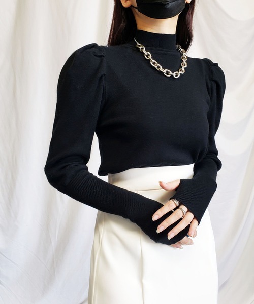 me+em select(ミームセレクト)の「ハイネックタックパフスリーブ指穴ニットトップス(ニット/セーター・レディース・ブラック/ベージュ/レッド・FREE)」の9枚目の写真