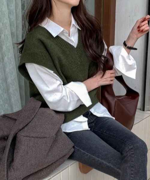 SEN TOKYO（セントーキョー）の「ウールタッチ Vネックニットベスト（ベスト・レディース・ネイビー/ブラウン/グリーン・FREE）」の8枚目の写真