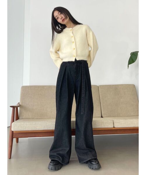 EMODA(エモダ)の「タックハイウエストルーズジーンズ(デニムパンツ・レディース・ライトブルー/ブラック・SMALL/MEDIUM)」の14枚目の写真