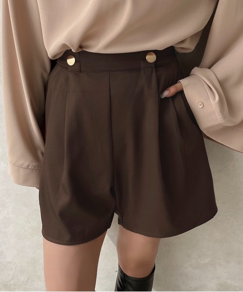 apres jour clair(アプレジュールクレア)の「【apres jour clair】Wボタンショートパンツ【ZOZOTOWN限定アイテム】(その他パンツ・レディース・カーキ/ライトベージュ/ダークブラウン・フリー/X-LARGE)」の4枚目の写真