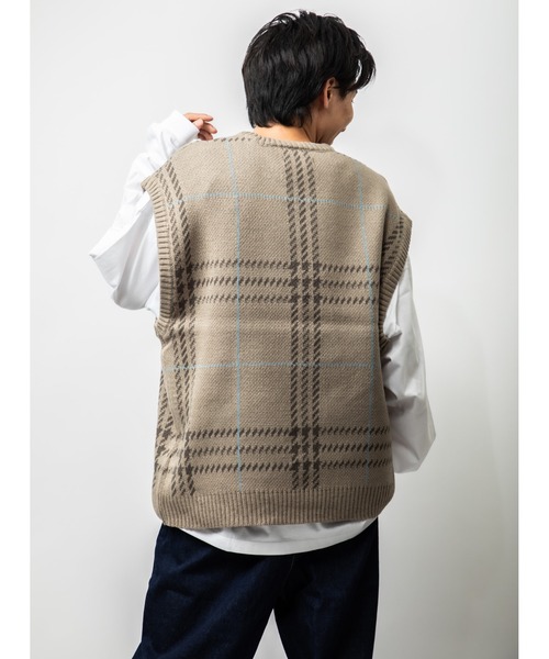 Beno（ビーノ）の「Wジャガード 大柄アソート オーバーシルエット ニットベスト（ベスト・メンズ・ブラック/ブルー/グリーン/マスタード/ホワイト×ブラック/グレイッシュベージュ・M/L）」の19枚目の写真