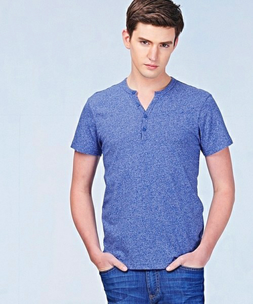 GIORDANO（ジョルダーノ）の「[GIORDANO]ﾍﾝﾘｰﾈｯｸ半袖Ｔシャツ（Tシャツ/カットソー・メンズ・ホワイト/ブラック/グレー/ブルー/ブルー系その他/インディゴブルー・MEDIUM/LARGE/SMALL/X-LARGE）」の6枚目の写真