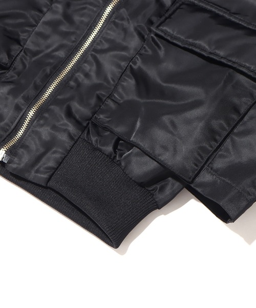 atmos pink(アトモスピンク)の「atmos pink デザインショート MA-1 / アトモスピンク デザインショート エムエーワン(MA-1・レディース・カーキ/ブラック・FREE)」の12枚目の写真