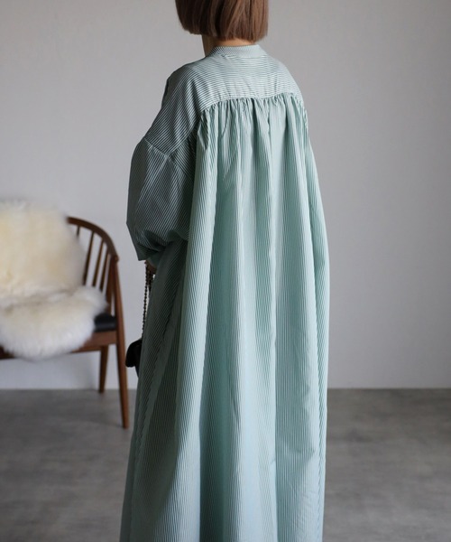 Bonjour Sagan(ボンジュールサガン)の「バンドカラーストライプギャザーワンピース(シャツワンピース・レディース・ネイビー/グリーン/ライトブルー・FREE)」の19枚目の写真