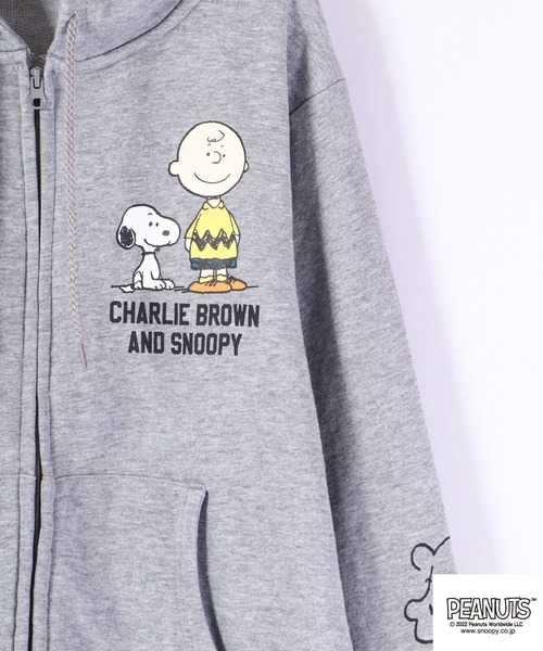 グラニフ　スヌーピー　ピーナッツ　L ポンチョパーカー　グレー グラニフからスヌーピーデザインのTシャツやブルゾンなど全26