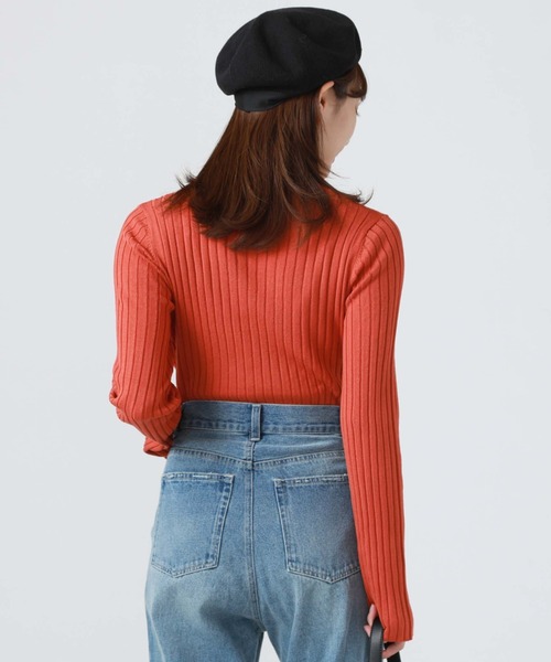 archives（アルシーヴ）の「プチハイリブニット（ニット/セーター・レディース・オフホワイト/ホワイト×ブラック/ブラック/ブルー/パープル/オレンジ・MEDIUM）」の11枚目の写真