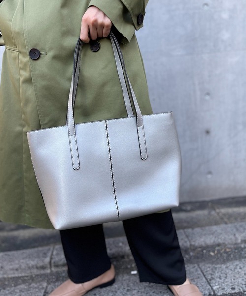 ファインダーズ・キーパーズ　オリーブグリーン トートバッグ CHARLES & KEITH Jump ジャンプ コントラストトリムトートバッグ