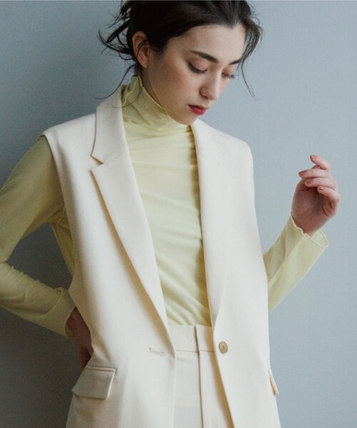 OPAQUE.CLIP（オペークドットクリップ）の「◆シアーハイネックカットソー（Tシャツ/カットソー・レディース・ブラック/ホワイト系/イエロー・36/40/38）」の18枚目の写真