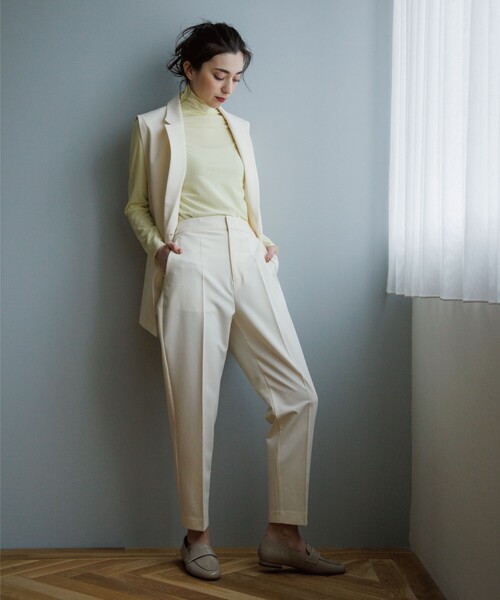 OPAQUE.CLIP（オペークドットクリップ）の「◆シアーハイネックカットソー（Tシャツ/カットソー・レディース・ブラック/ホワイト系/イエロー・36/40/38）」の22枚目の写真