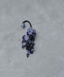 m.soeur（エムスール）の「ツルリーフとお花のイヤーカフ（イヤーカフ）」