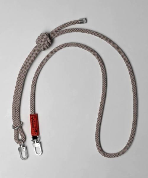 Topologie(トポロジー)の「Topologie/トポロジー/8.0mm Rope【ストラップ単体】(スマホグッズ・メンズ・パープル/ネイビー/イエロー/オレンジ/マスタード/その他3/グリーン/その他10/レッド/ブラック/グレー/ブルー/ブラック系その他/その他24/その他11/その他6/ダークグリーン系/その他/ピンク/その他7/グレー系その他3/その他2・F)」の4枚目の写真