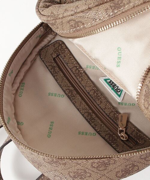 Guess(ゲス)の「ECO ELEMENTS Small Backpack(バックパック/リュック・レディース・ダークグレー/ベージュ・ONE SIZE)」の11枚目の写真