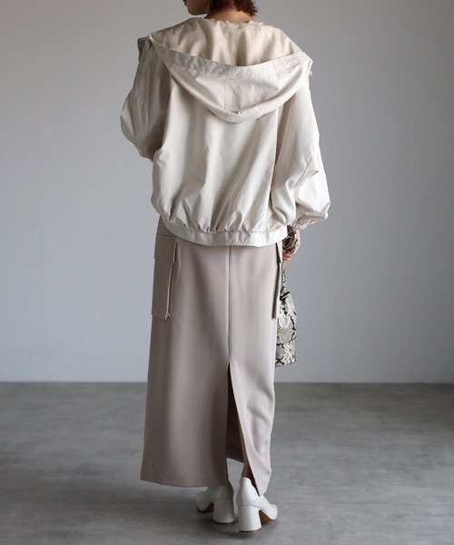 Bonjour Sagan（ボンジュールサガン）の「ピーチスキンショートマウンテンパーカー（マウンテンパーカー・レディース・アイボリー/ライトカーキ/ブラック・FREE）」の18枚目の写真