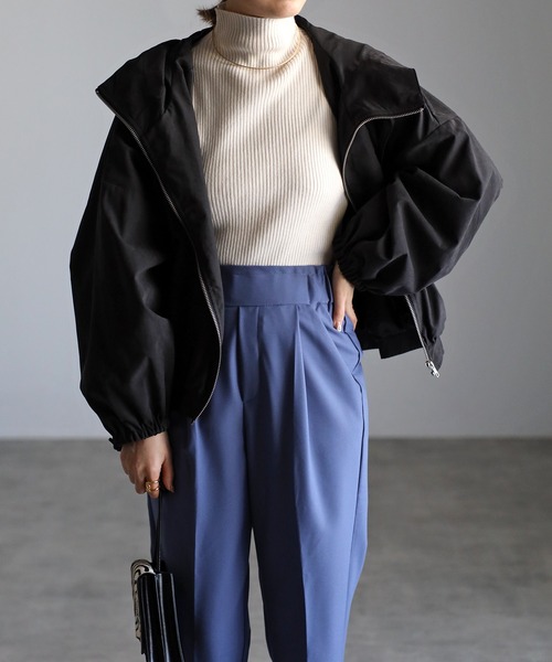 Bonjour Sagan（ボンジュールサガン）の「ピーチスキンショートマウンテンパーカー（マウンテンパーカー・レディース・アイボリー/ライトカーキ/ブラック・FREE）」の19枚目の写真