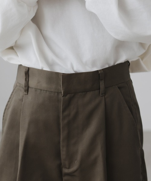 epnok（エプノック）の「ロールアップバギーチノスラックス（チノパンツ・メンズ・カーキ/チャコールグレー/ベージュ・SMALL/MEDIUM/LARGE）」の17枚目の写真