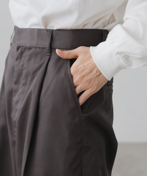 epnok（エプノック）の「ロールアップバギーチノスラックス（チノパンツ・メンズ・カーキ/チャコールグレー/ベージュ・SMALL/MEDIUM/LARGE）」の6枚目の写真