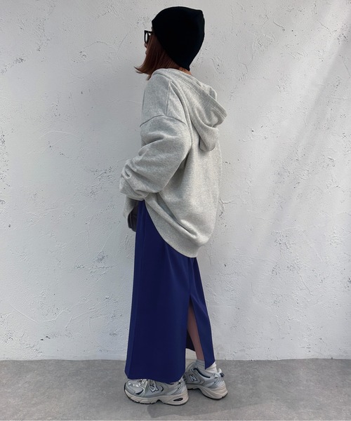 apres jour mignon（アプレジュールミニョン）の「ポンチスリットナロースカート【ZOZOTOWN限定アイテム】（スカート・レディース・ブラック/ブルー/オレンジ・X-LARGE/SMALL/MEDIUM）」の5枚目の写真