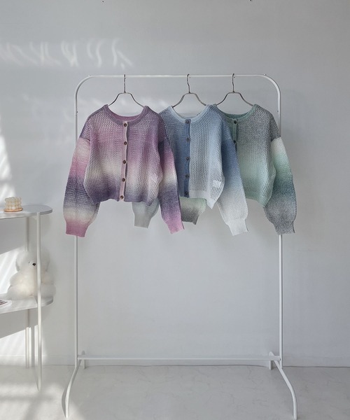 AS KNOW AS plus（アズノゥアズプラス）の「○前後2WAY グラデーション メッシュカーディガン（カーディガン/ボレロ・レディース・パープル/ブルー/グリーン・FREE）」の8枚目の写真