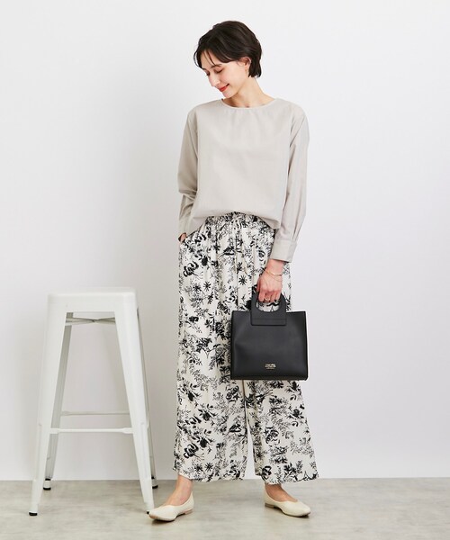 SHOO・LA・RUE（シューラルー）の「◆クリテハンドルスクエアトート（トートバッグ・レディース・グレー/ブラック/ベージュ系4・00）」の7枚目の写真