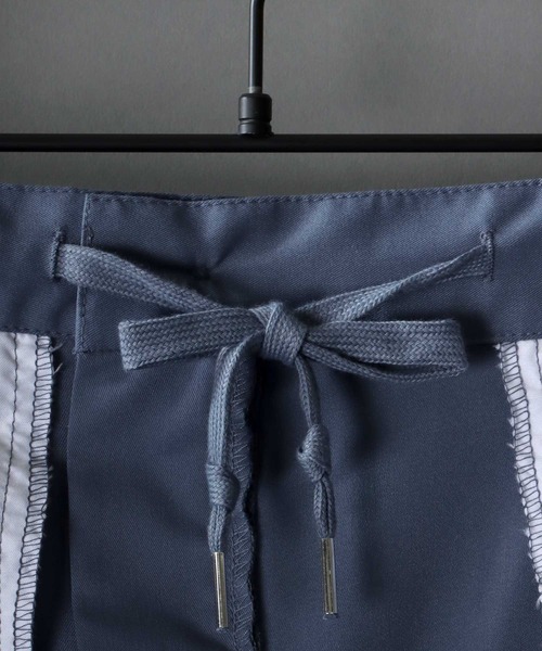 SITRY（シトリー）の「T/R wide tapered pants/ワイド テーパード タック パンツ（スラックス・メンズ・ブラック/サックスブルー/オフホワイト/モカ/ベージュ/グリーン・M/XL/L）」の19枚目の写真