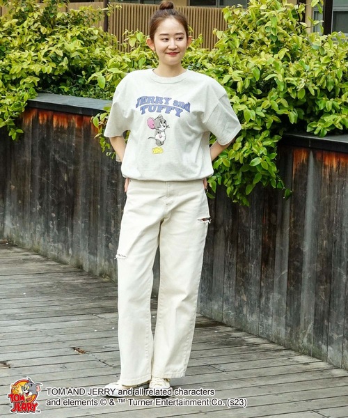 Tom&Jerry(トムアンドジェリー)の「【OUTDOOR PRODUCTS/アウトドアプロダクツ】【 TOM AND JERRY/トムとジェリー 】コラボ Tシャツ ドロップショルダー オーバーサイズ(Tシャツ/カットソー・メンズ・ホワイト/ブルー系その他/ホワイト系その他/オフホワイト/ベージュ/ダークグリーン・SMALL/MEDIUM/LARGE/X-LARGE)」の21枚目の写真