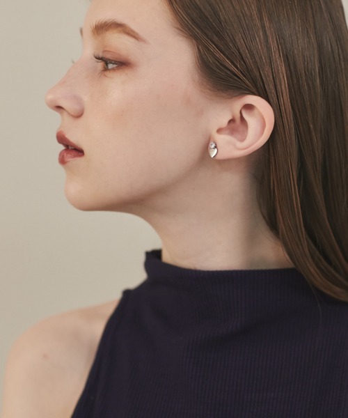 ciite' surgical stainless(シーテサージカルステンレス)の「【 金属アレルギー対応 】 ハートビジューピアス サージカルステンレス 316L(ピアス(両耳用)・レディース・シルバー/ゴールド・FREE)」の8枚目の写真