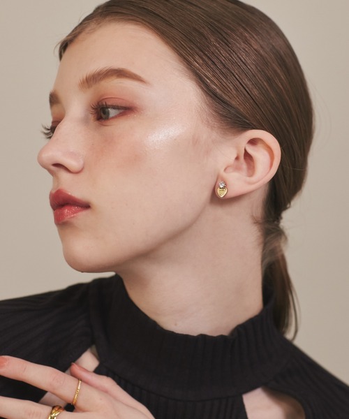 ciite' surgical stainless(シーテサージカルステンレス)の「【 金属アレルギー対応 】 ハートビジューピアス サージカルステンレス 316L(ピアス(両耳用)・レディース・シルバー/ゴールド・FREE)」の9枚目の写真