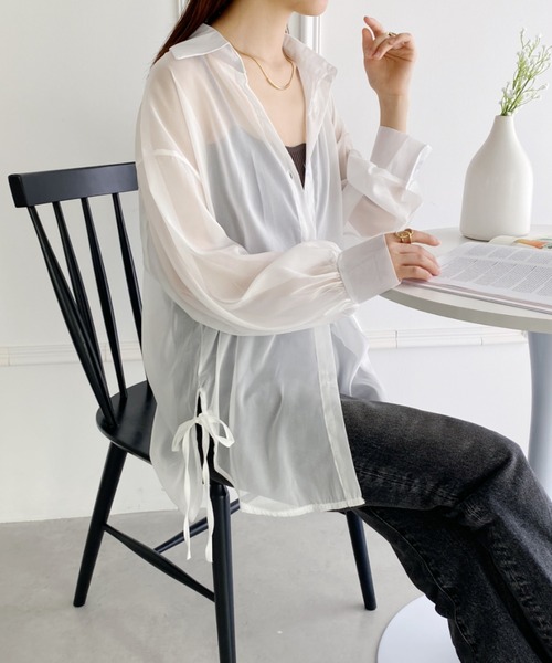 yuue' ( wear )（ユーイ）の「袖ボリューム ドロップショルダー サイドドロー シースルーカラーシャツ（シャツ/ブラウス・レディース・グレー/ライトグリーン/ホワイト/ライトパープル・SMALL/MEDIUM/LARGE/MIDIUM）」の2枚目の写真