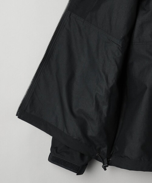 THE NORTH FACE（ザノースフェイス）の「＜THE NORTH FACE＞コンパクト ジャケット -ウォッシャブル-（ナイロンジャケット・レディース・オリーブ/ブラック/ライトグレー/ベージュ・L）」の20枚目の写真