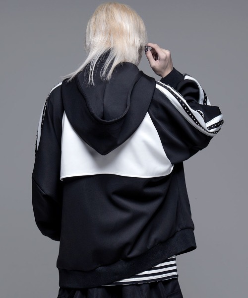 CIVARIZE（シヴァーライズ）の「『CIVARIZE/シヴァーライズ』フード付きスタッズライン切り替えトラックジャケット（パーカー・メンズ・ブラック×パープル/ブラック×ホワイト・FREE）」の10枚目の写真