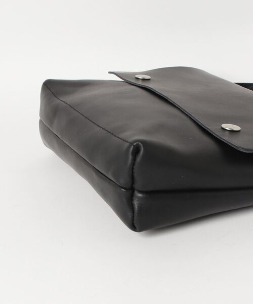 MHL.（エムエイチエル）の「TOUGH LEATHER（ショルダーバッグ）」 - WEAR