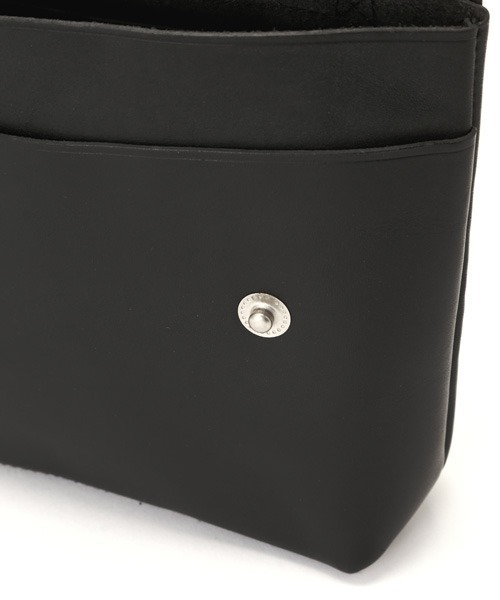 MHL.（エムエイチエル）の「TOUGH LEATHER（ショルダーバッグ）」 - WEAR