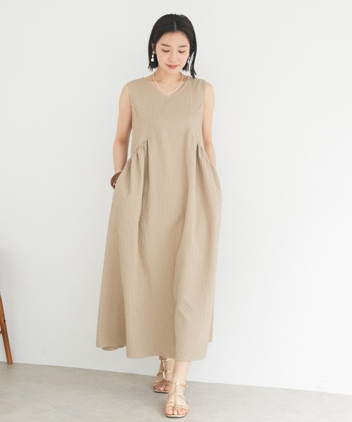 皺加工ギャザーノースリワンピース