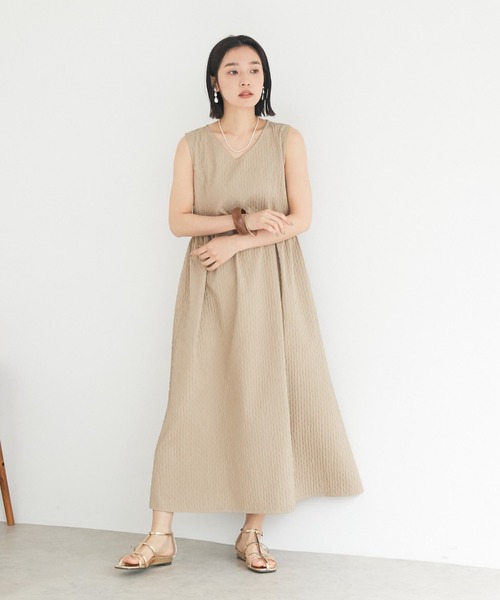 皺加工ギャザーノースリワンピース