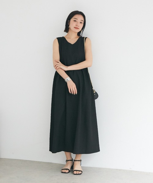 皺加工ギャザーノースリワンピース