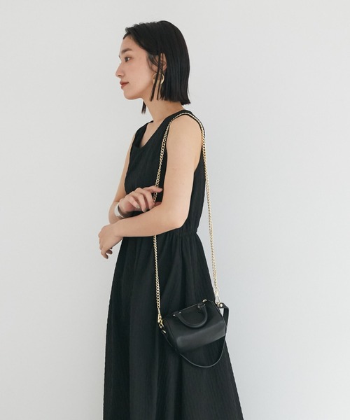 皺加工ギャザーノースリワンピース