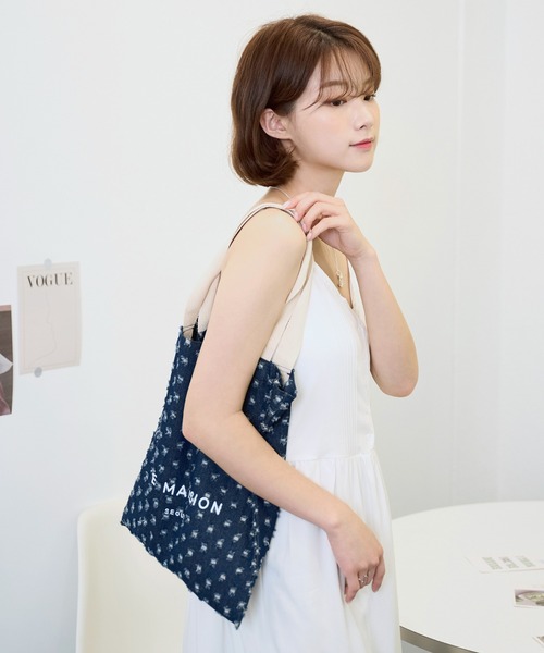 UNE MANSION（ユヌマンション）の「【UNE MADE】UNE MANSION ロゴデニムトートバッグ（トートバッグ・レディース・ダークブルー/ブルー・ONE SIZE）」の7枚目の写真