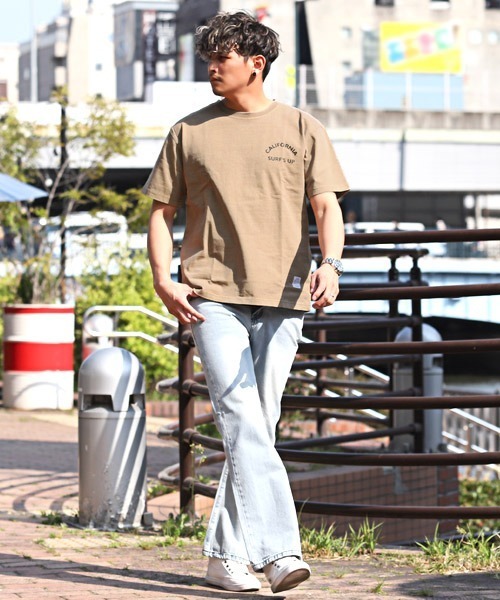 LUXSTYLE(ラグスタイル)の「CaliforniaバックイラストプリントTシャツ(Tシャツ/カットソー・メンズ・ブラック/ホワイト/ベージュ・46/44)」の15枚目の写真