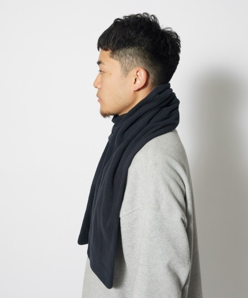 Snow Peak(スノーピーク)の「Micro Fleece Stole(ストール/ショール・メンズ・グレー/ネイビー/ブラック・ONE SIZE)」の12枚目の写真