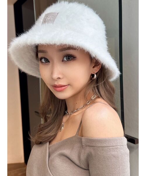 GYDA（ジェイダ）の「フェイクレザーパッチモヘアバケットハット（ハット・レディース・オフホワイト/ブラック・FREE）」の5枚目の写真