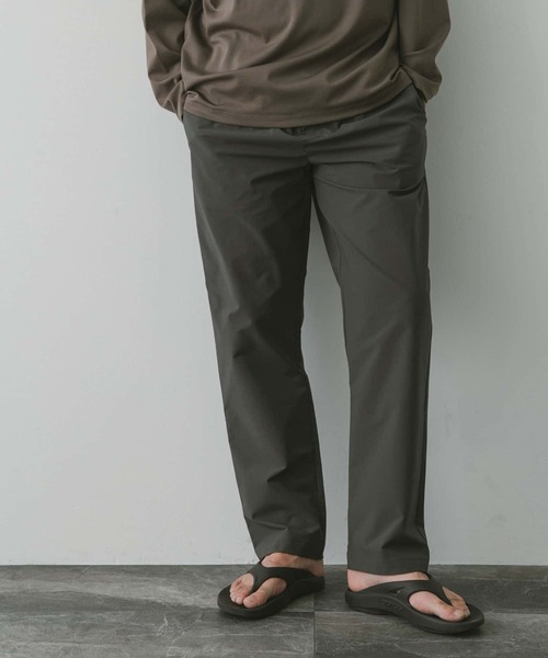 URBAN RESEARCH DOORS(アーバンリサーチドアーズ)の「リラックスイージーパンツ(その他パンツ・メンズ・グリーン系その他/チャコールグレー/ブラック・MEDIUM/LARGE)」の3枚目の写真