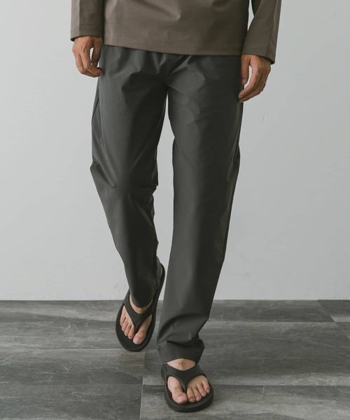 URBAN RESEARCH DOORS(アーバンリサーチドアーズ)の「リラックスイージーパンツ(その他パンツ・メンズ・グリーン系その他/チャコールグレー/ブラック・MEDIUM/LARGE)」の4枚目の写真
