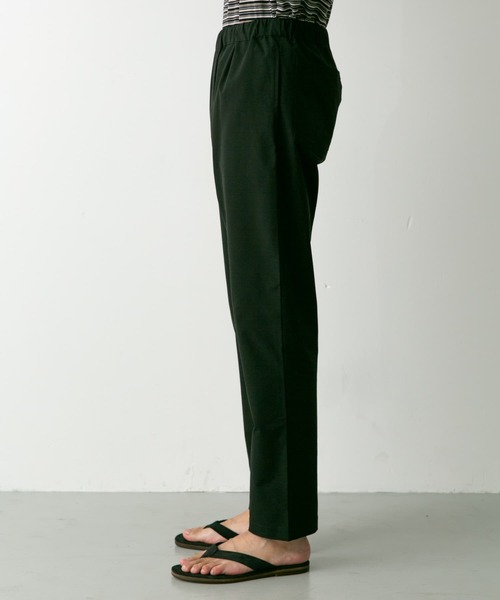 URBAN RESEARCH DOORS(アーバンリサーチドアーズ)の「リラックスイージーパンツ(その他パンツ・メンズ・グリーン系その他/チャコールグレー/ブラック・MEDIUM/LARGE)」の15枚目の写真