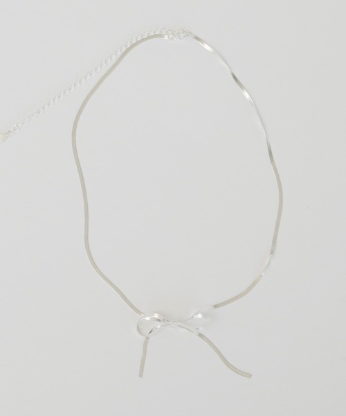 whim(ウィム)の「Silver925 Simple Ribbon Necklace(ネックレス・レディース・シルバー/ゴールド・FREE)」の3枚目の写真