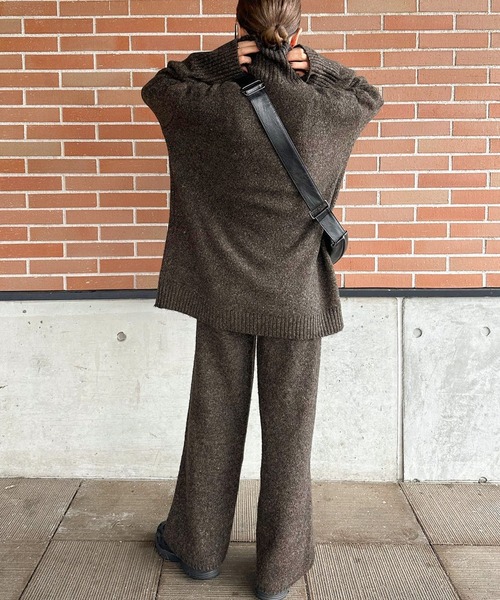 select MOCA by son（セレクトモカバイソン）の「リブタートルニットトップス（ニット/セーター・レディース・ダークブラウン/ブラック/グレイッシュベージュ/ホワイト/グレー・FREE）」の15枚目の写真