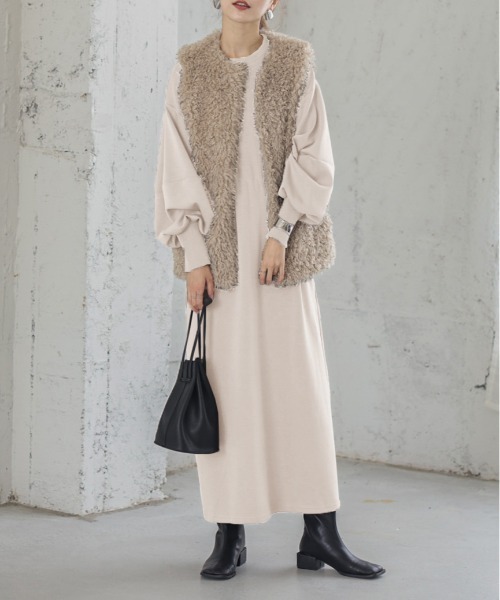 AMELY(エミリー)の「ドロストワンピース(ワンピース・レディース・ブルー/カーキ/アイボリー/ブラック・フリー)」の2枚目の写真