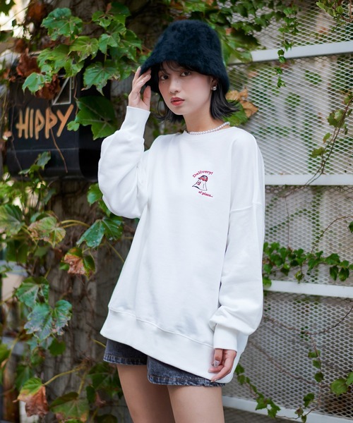 SPINNS（スピンズ）の「オバケバックプリント裏毛ビッグスウェット