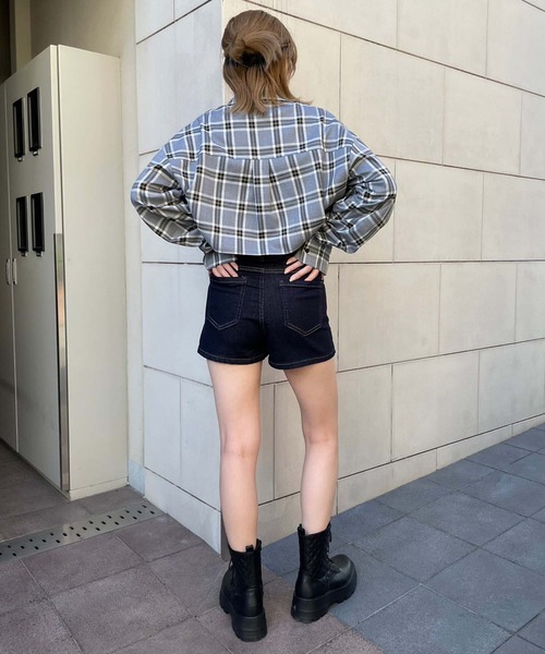 ENVYM（アンビー）の「スイッチングミニスカパン（スカート・レディース・ブラック/ブルー・SMALL/MEDIUM）」の18枚目の写真